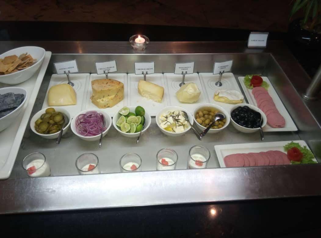 Protea Hotel By Marriott Dar Es Salaam Courtyard Ngoại thất bức ảnh