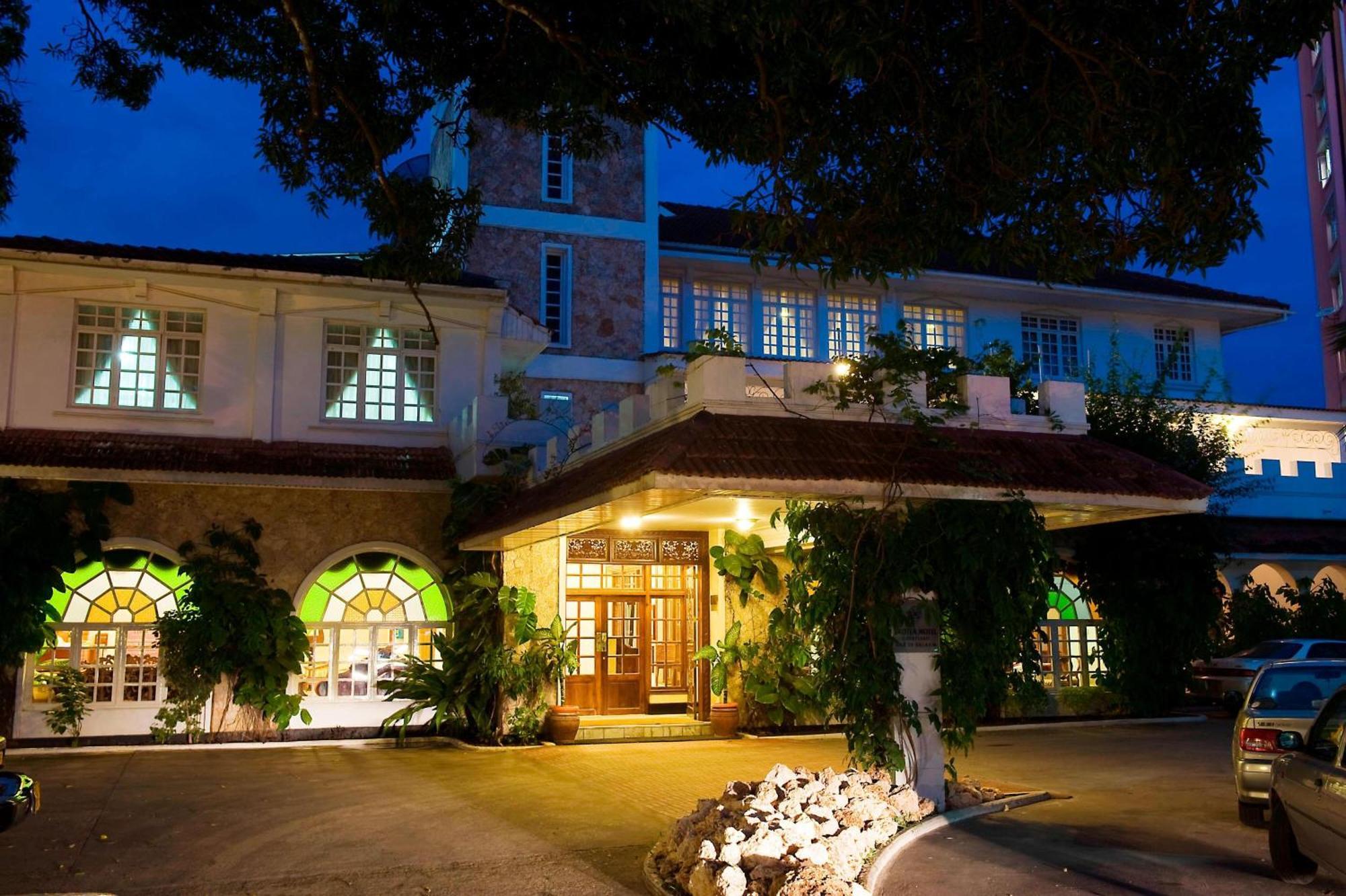 Protea Hotel By Marriott Dar Es Salaam Courtyard Ngoại thất bức ảnh