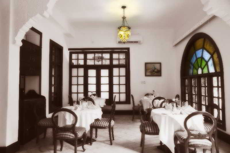Protea Hotel By Marriott Dar Es Salaam Courtyard Ngoại thất bức ảnh