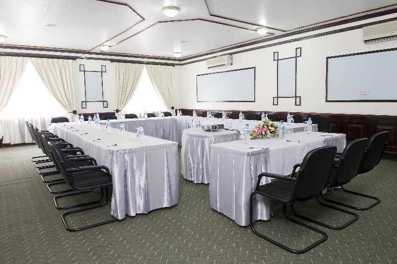 Protea Hotel By Marriott Dar Es Salaam Courtyard Ngoại thất bức ảnh